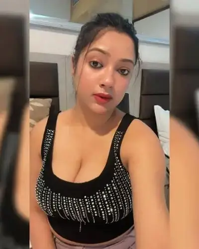 Call Girls Service Sadabad
