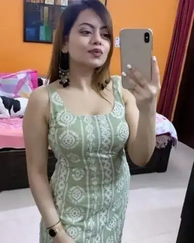 Call Girl in Sadabad